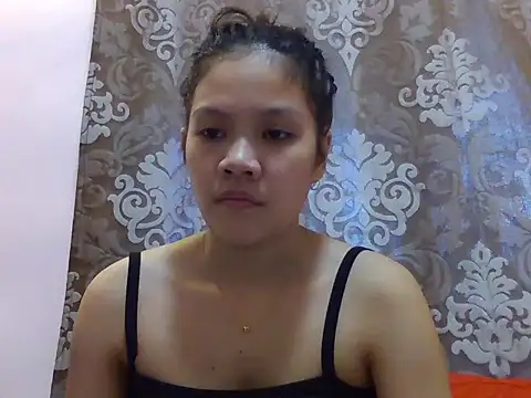 Snapshot of sweetcherry23 chatting on October 16, 2:23 am sweetcherry23 online show from October 16, 2:23 am