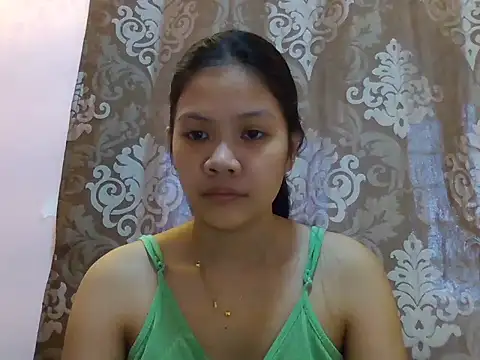 Snapshot of sweetcherry23 chatting on November 25, 1:49 am sweetcherry23 online show from November 25, 1:49 am
