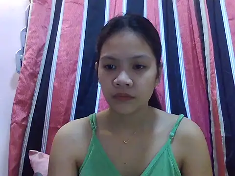 sweetcherry23 online show from December 17, 1:11 am