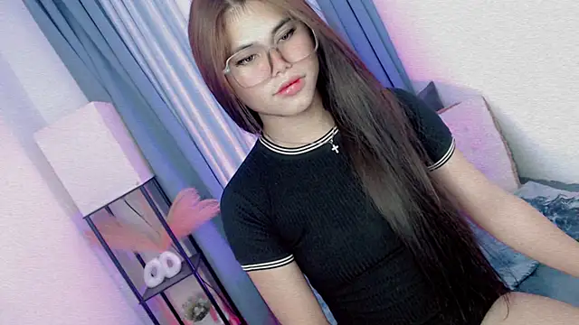 PrettyBlythes TS online show from March 10, 12:04 am