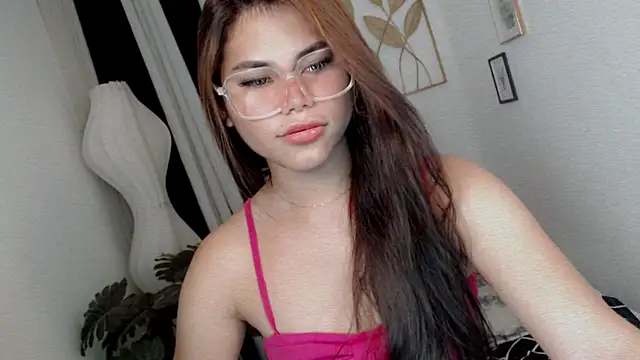 Snapshot of PrettyBlythes_TS chatting on June 2, 3:19 am PrettyBlythes TS online show from June 2, 3:19 am
