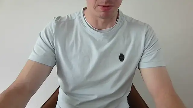 Snapshot of dutch_girl_lover chatting on June 14, 5:04 pm dutch girl lover online show from June 14, 5:04 pm