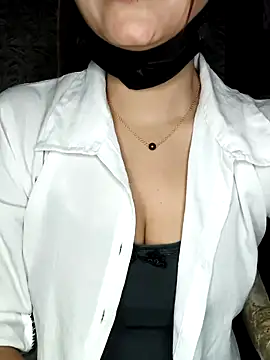 Snapshot of Horny_Shalu chatting on September 18, 5:37 pm Horny Shalu online show from September 18, 5:37 pm