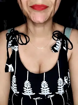 Snapshot of Horny_Shalu chatting on September 21, 6:31 pm Horny Shalu online show from September 21, 6:31 pm