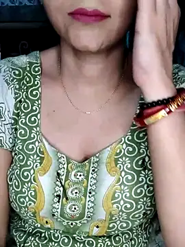 Snapshot of Horny_Shalu chatting on September 22, 6:54 pm Horny Shalu online show from September 22, 6:54 pm