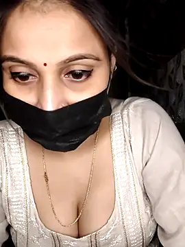 Snapshot of Horny_Shalu chatting on October 6, 5:43 pm Horny Shalu online show from October 6, 5:43 pm
