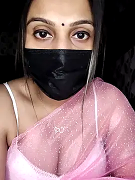 Snapshot of Horny_Shalu chatting on December 2, 6:14 pm Horny Shalu online show from December 2, 6:14 pm