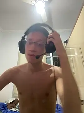 Snapshot of safadezanunes2 chatting on November 4, 12:43 am safadezanunes2 online show from November 4, 12:43 am