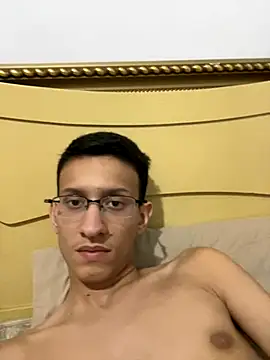 Snapshot of safadezanunes2 chatting on November 4, 8:08 pm safadezanunes2 online show from November 4, 8:08 pm