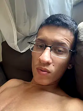 Snapshot of safadezanunes2 chatting on December 1, 3:06 pm safadezanunes2 online show from December 1, 3:06 pm