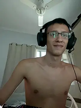 Snapshot of safadezanunes2 chatting on December 2, 6:36 pm safadezanunes2 online show from December 2, 6:36 pm