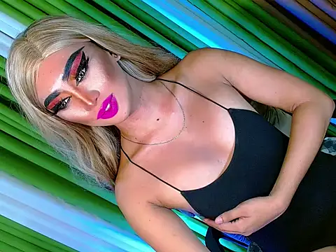 Snapshot of Queen_yasii_88 chatting on September 28, 4:12 pm Queen yasii 88 online show from September 28, 4:12 pm