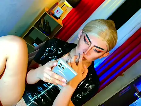 Snapshot of Queen_yasii_88 chatting on December 2, 3:29 pm Queen yasii 88 online show from December 2, 3:29 pm