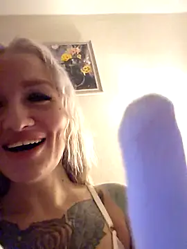 KateMonroe online show from December 15, 9:30 pm