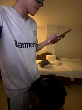 Snapshot of boyhigh1997 chatting on November 1, 10:01 pm boyhigh1997 online show from November 1, 10:01 pm