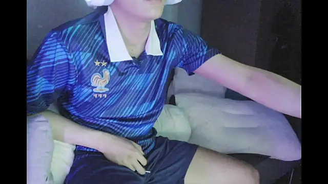 boyhigh1997 online show from June 9, 5:35 pm