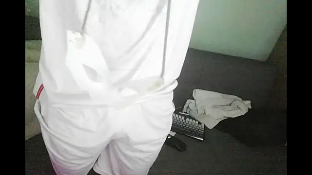 boyhigh1997 online show from July 7, 4:33 pm