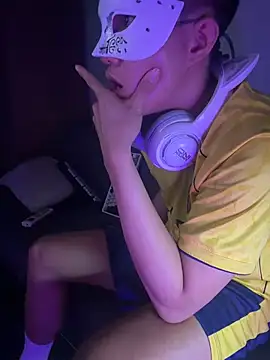 boyhigh1997 online show from July 16, 9:48 am
