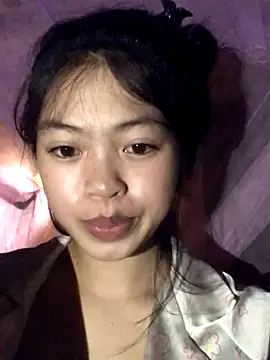 Snapshot of Thy00__ chatting on October 12, 2:05 pm Thy00   online show from October 12, 2:05 pm