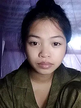 Snapshot of Thy00__ chatting on October 27, 3:27 pm Thy00 online show from October 27, 3:27 pm