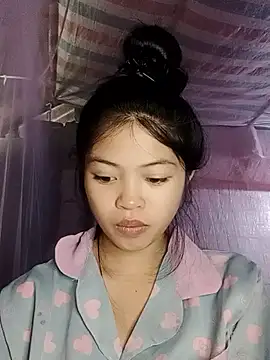 Snapshot of Thy00__ chatting on October 29, 1:41 am Thy00 online show from October 29, 1:41 am