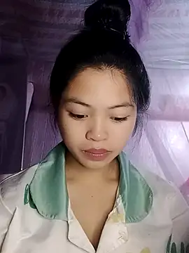 Snapshot of Thy00__ chatting on November 1, 2:52 pm Thy00 online show from November 1, 2:52 pm