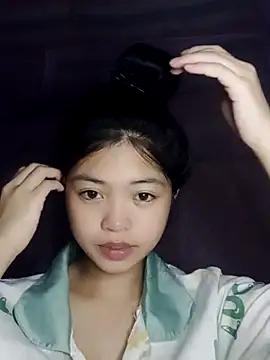 Snapshot of Thy00__ chatting on November 7, 4:18 pm Thy00 online show from November 7, 4:18 pm