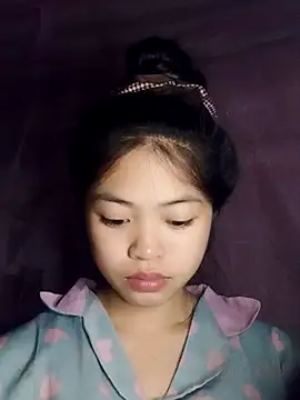 Snapshot of Thy00__ chatting on December 17, 3:07 pm Thy00 online show from December 17, 3:07 pm