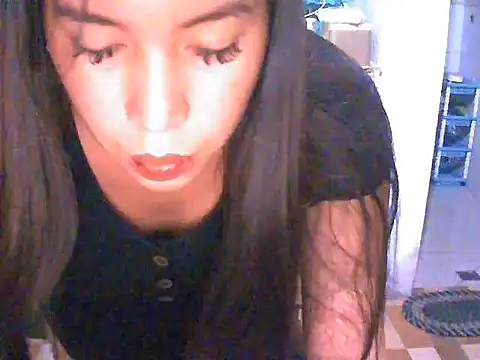NicoleRoseTS online show from May 17, 2:13 pm