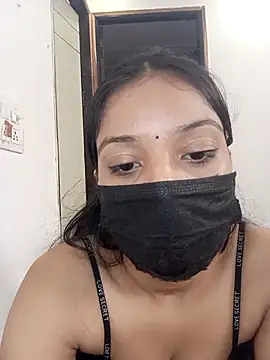 Snapshot of Cute_Rakhi8 chatting on October 31, 6:14 am Cute Rakhi8 online show from October 31, 6:14 am