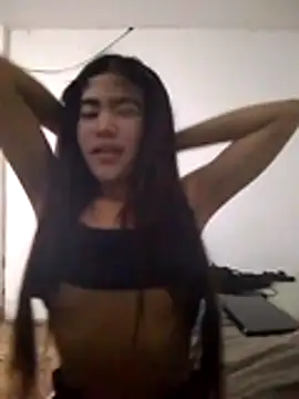 Snapshot of Babe_g1rl chatting on April 13, 12:10 pm Babe g1rl online show from April 13, 12:10 pm