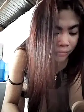 Snapshot of Babe_g1rl chatting on July 6, 6:10 pm Babe g1rl online show from July 6, 6:10 pm