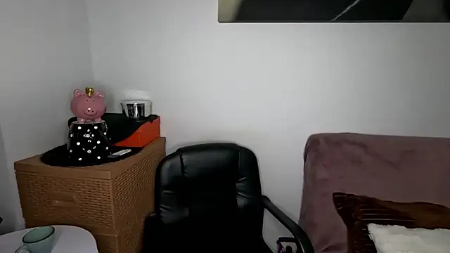 Gold Alpha Boy online show from November 29, 7:55 am