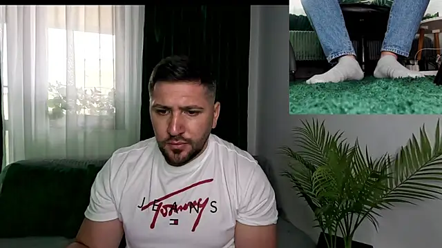 Gold Alpha Boy online show from June 2, 9:11 am