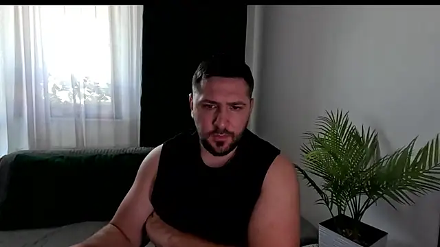Snapshot of Gold_Alpha_Boy chatting on June 18, 6:24 am Gold Alpha Boy online show from June 18, 6:24 am