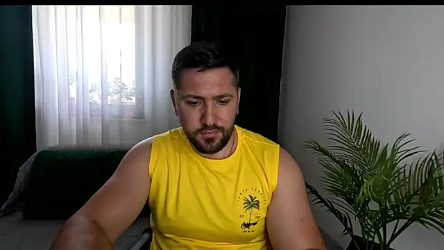 Snapshot of Gold_Alpha_Boy chatting on June 28, 12:33 pm Gold Alpha Boy online show from June 28, 12:33 pm