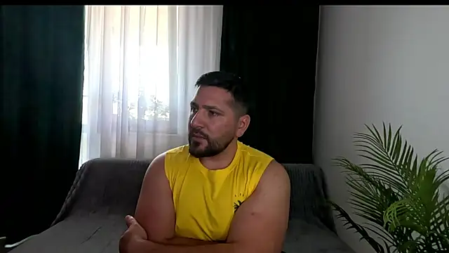 Snapshot of Gold_Alpha_Boy chatting on June 29, 7:36 am Gold Alpha Boy online show from June 29, 7:36 am