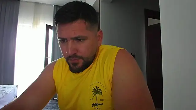 Snapshot of Gold_Alpha_Boy chatting on July 10, 12:41 pm Gold Alpha Boy online show from July 10, 12:41 pm