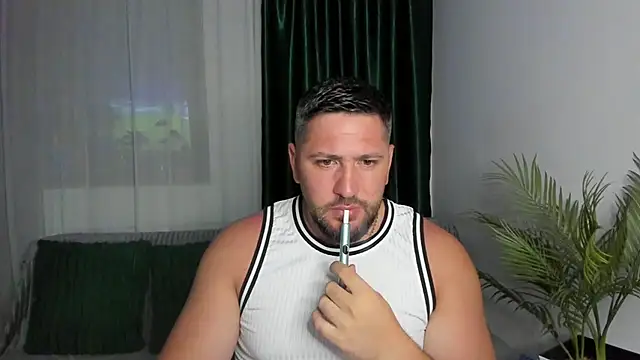 Snapshot of Gold_Alpha_Boy chatting on July 18, 7:39 pm Gold Alpha Boy online show from July 18, 7:39 pm