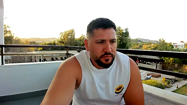 Snapshot of Gold_Alpha_Boy chatting on July 26, 4:47 pm Gold Alpha Boy online show from July 26, 4:47 pm