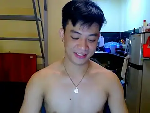 Snapshot of ASIANFULLYLOADEDCUM chatting on June 24, 7:18 am ASIANFULLYLOADEDCUM online show from June 24, 7:18 am