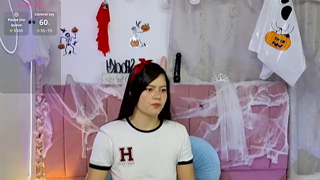 Snapshot of sukilove18 chatting on October 28, 11:07 pm sukilove18 online show from October 28, 11:07 pm