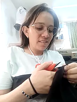 Snapshot of Isabella5_Brown_ chatting on November 1, 5:26 pm Isabella5 Brown online show from November 1, 5:26 pm