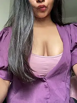 Snapshot of luv_johrrra chatting on July 17, 3:02 am luv johrrra online show from July 17, 3:02 am