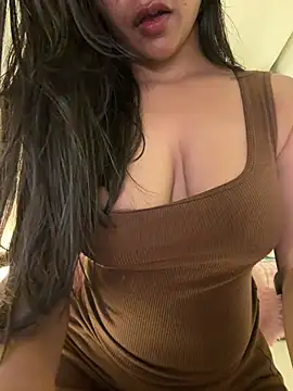 Snapshot of luv_johrrra chatting on July 17, 3:07 pm luv johrrra online show from July 17, 3:07 pm