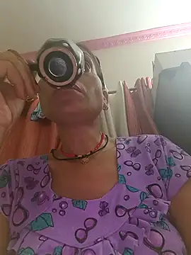 Snapshot of ISHANI-SINGH chatting on November 4, 1:43 pm ISHANI-SINGH online show from November 4, 1:43 pm