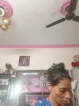 Snapshot of ISHANI-SINGH chatting on November 19, 3:39 am ISHANI-SINGH online show from November 19, 3:39 am