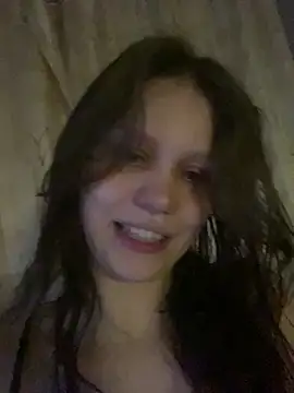 Snapshot of Lunliss chatting on November 22, 8:19 pm Lunliss online show from November 22, 8:19 pm