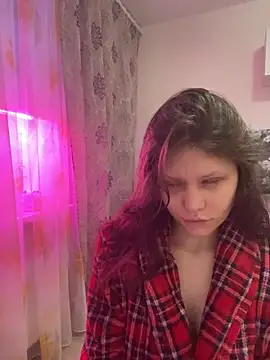 Snapshot of Lunliss chatting on November 29, 10:51 am Lunliss online show from November 29, 10:51 am