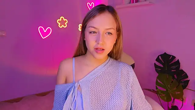 CindySparkl online show from June 19, 4:17 am